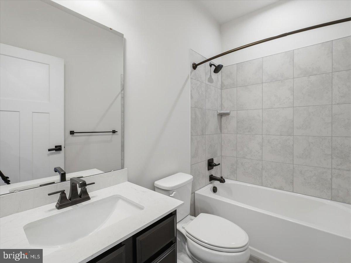 5920 Pecking Stone Street New Market, MD 21774 - Photo 22 of 70 Upper Hall Full Bathroom