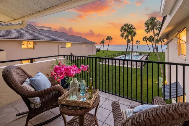 $699,000 | 4660 Ocean Boulevard, Unit O2, Sarasota, FL 34242