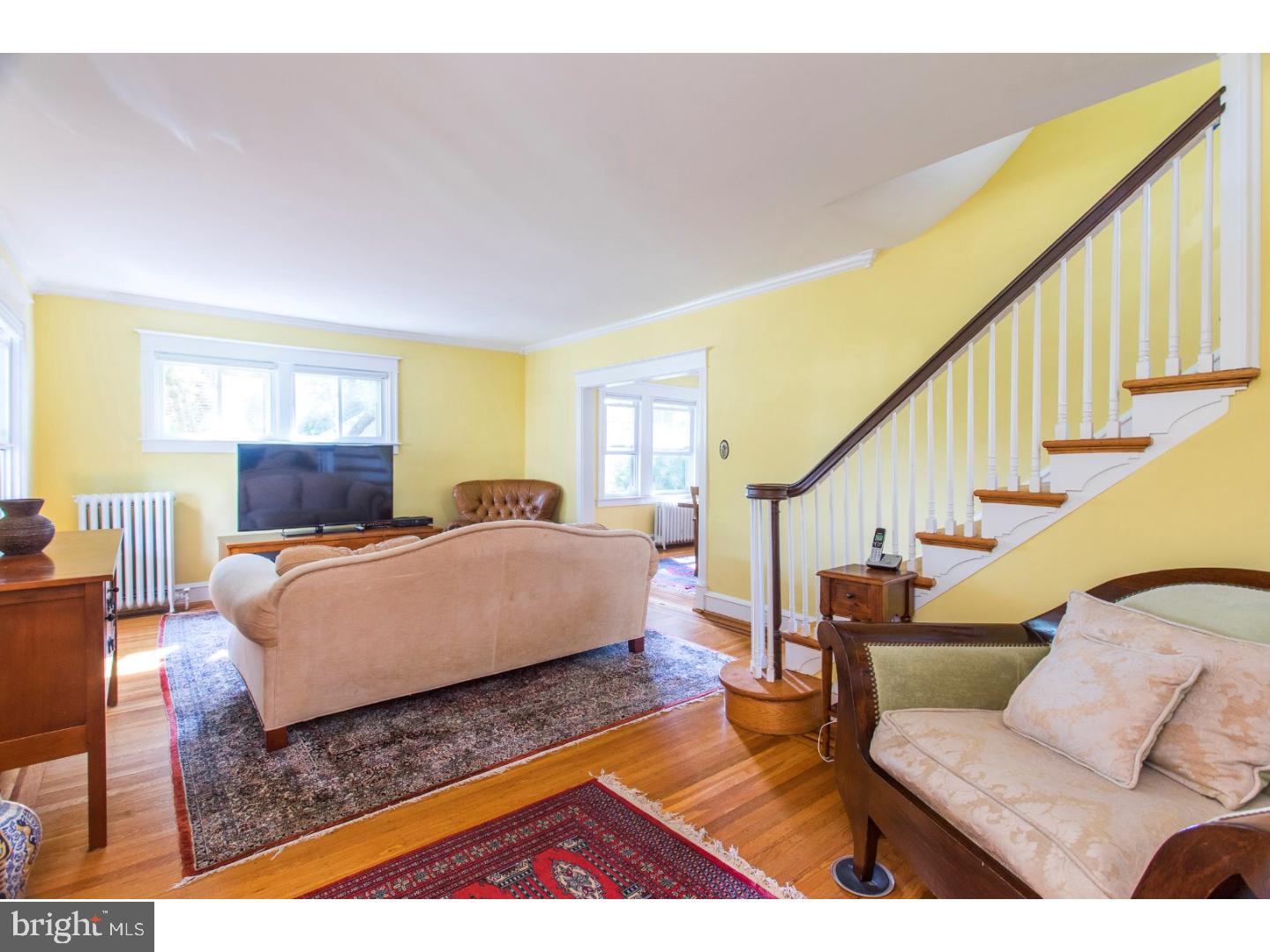 408 Strathmore Road Havertown, PA 19083 - Photo 4 of 25 Living Room