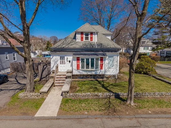 $549,999 | 10 Guild Road, Saugus, MA 01906