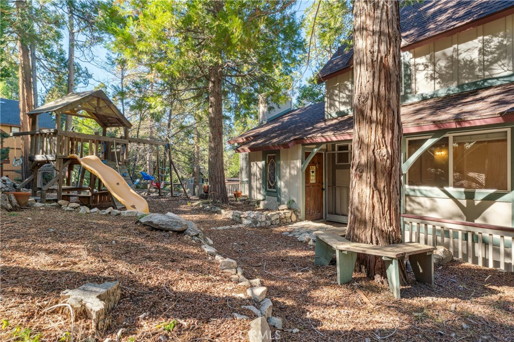 296 Massive Road Lake Arrowhead, CA 92352 - Photo 27 of 45