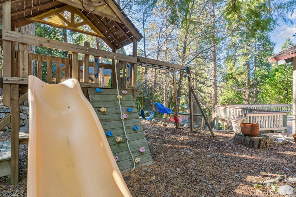 296 Massive Road Lake Arrowhead, CA 92352 - Photo 28 of 45