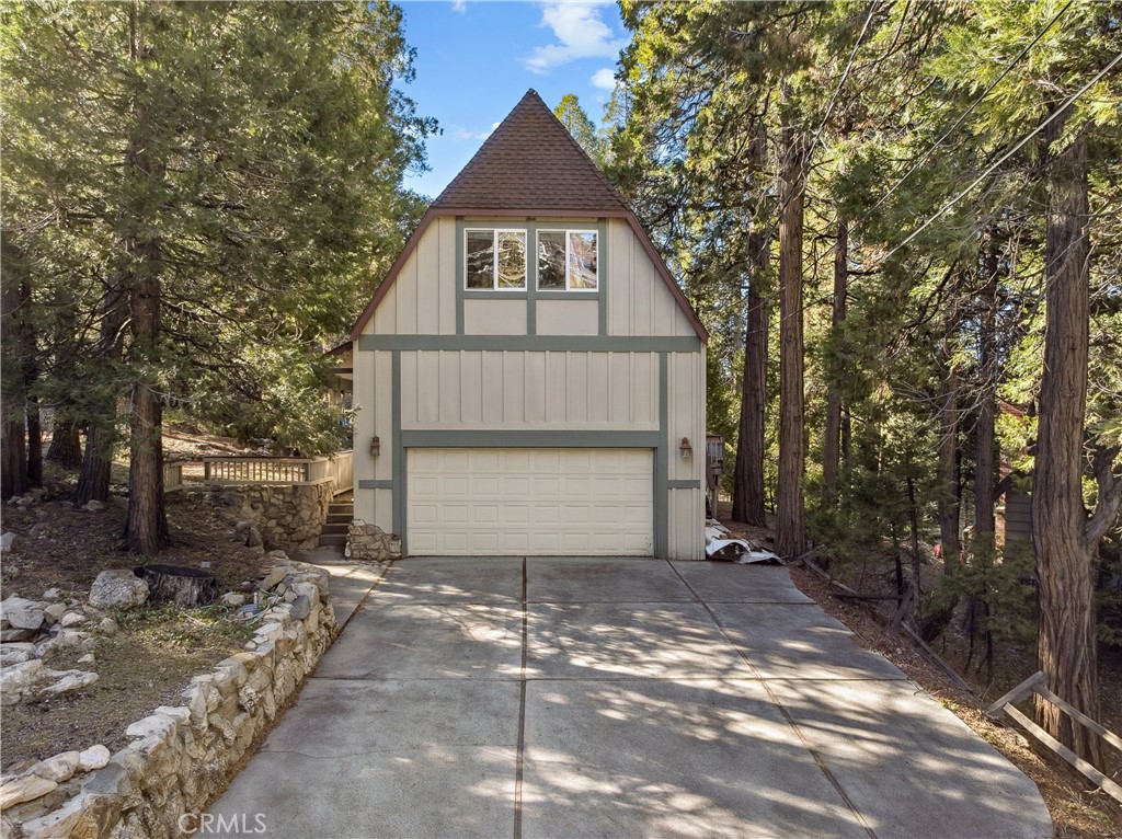 296 Massive Road Lake Arrowhead, CA 92352 - Photo 3 of 45