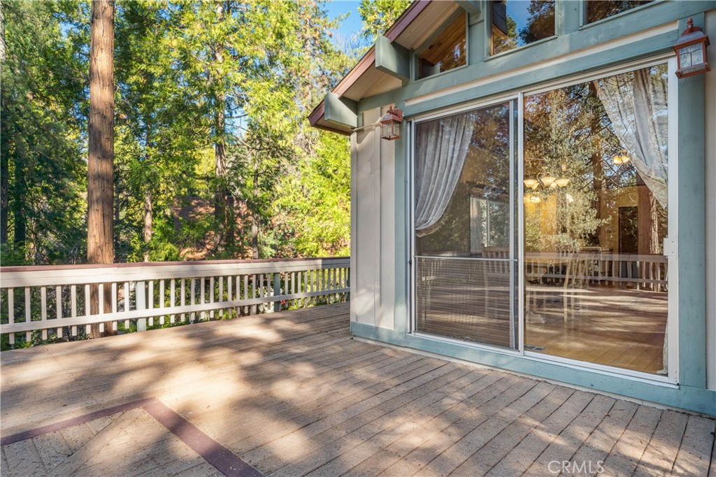 296 Massive Road Lake Arrowhead, CA 92352 - Photo 32 of 45