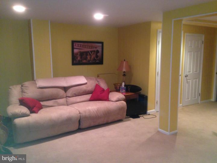 1622 Mt Pleasant Road Havertown, PA 19083 - Photo 16 of 25 Family Room