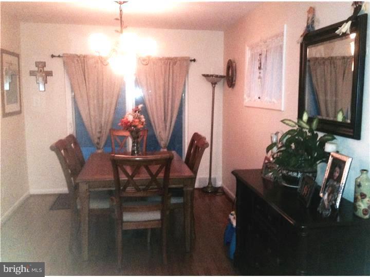 1622 Mt Pleasant Road Havertown, PA 19083 - Photo 6 of 25 Dining Room