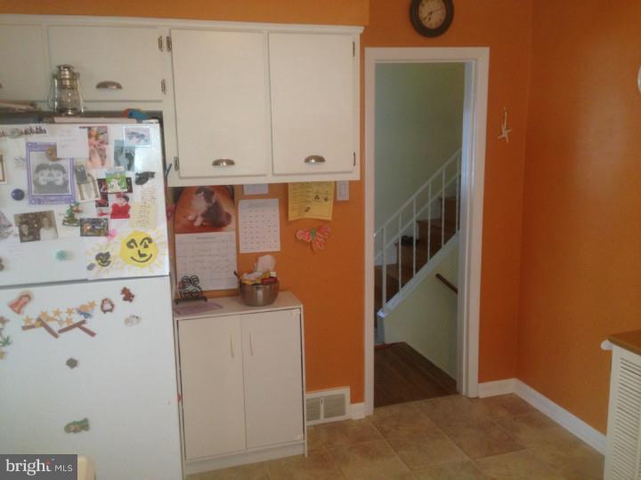 1622 Mt Pleasant Road Havertown, PA 19083 - Photo 8 of 25 Kitchen