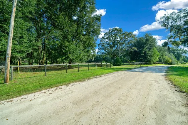 $499,900 | 399 Northeast 155 Place, Citra, FL 32113