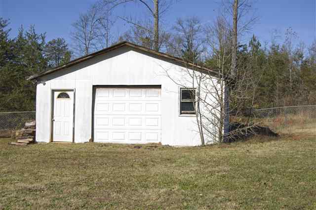 335 Jordan Creek Farm Road Wellford, SC 29385 - Photo 15 of 17 Gallery Image 15