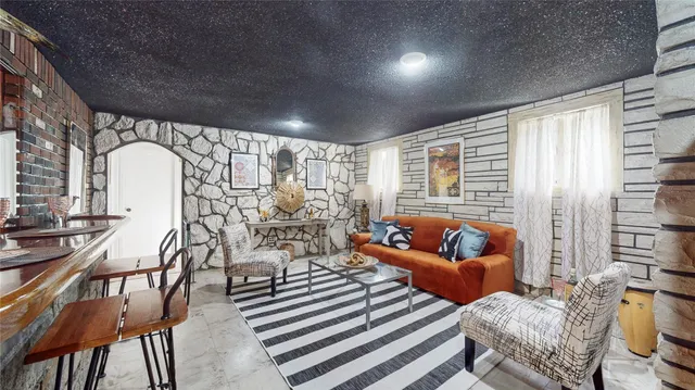 $1,680,000 | 52-04 Redfield Street | Douglaston