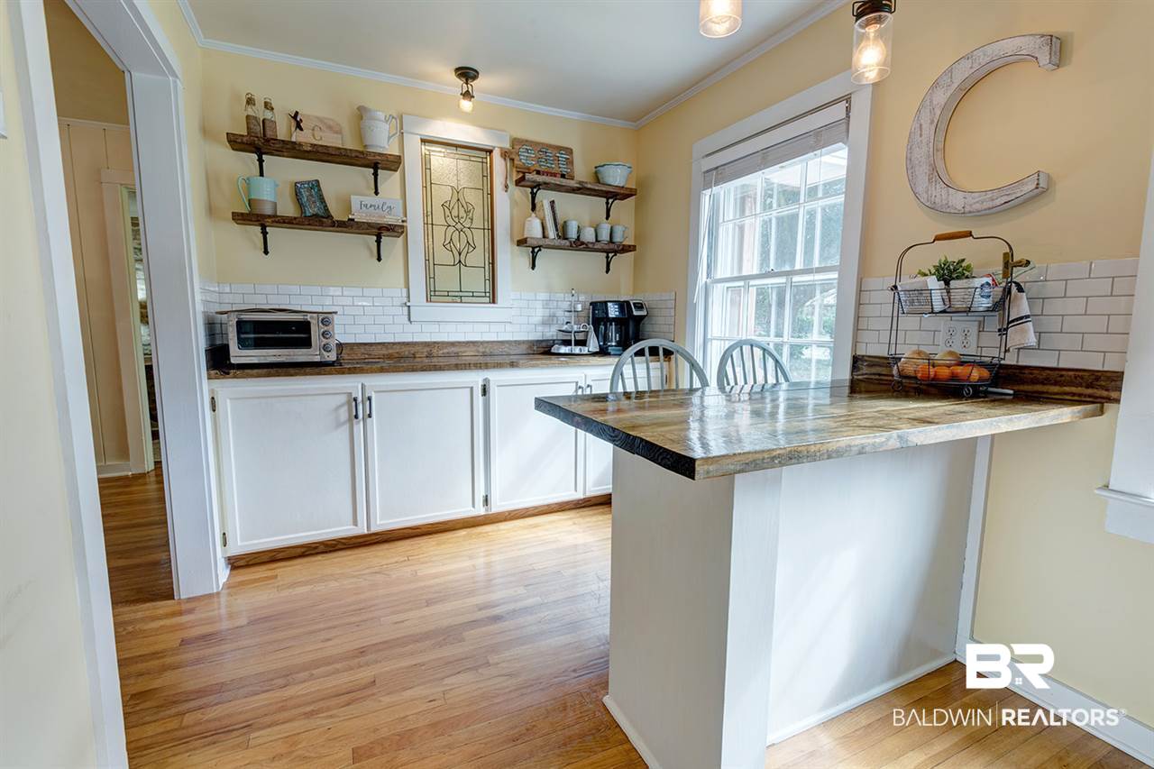 414 South Section Street Fairhope, AL 36532 - Photo 8 of 33
