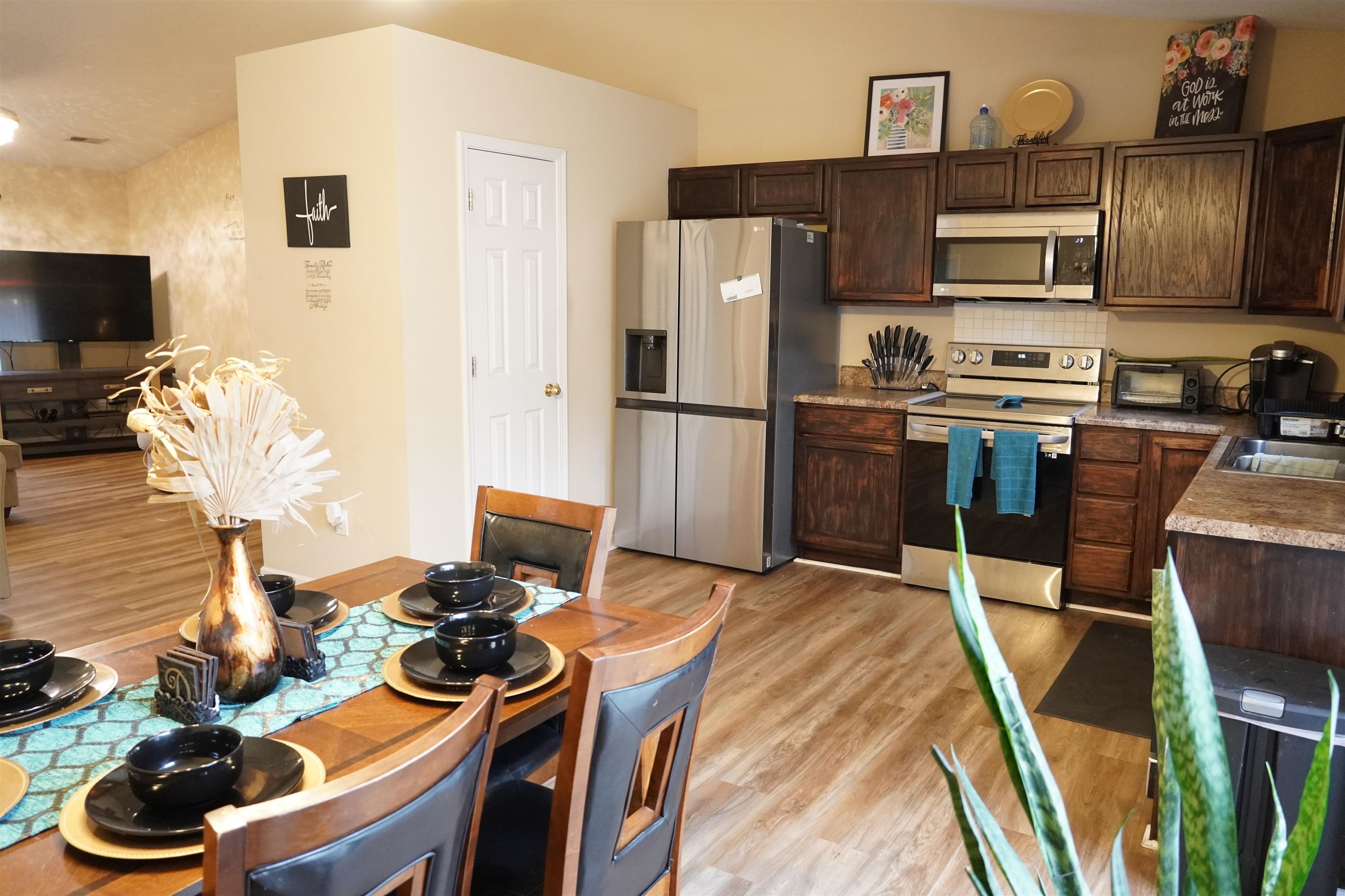 527 Vault Way Roebuck, SC 29376 - Photo 8 of 26 Gallery Image 8