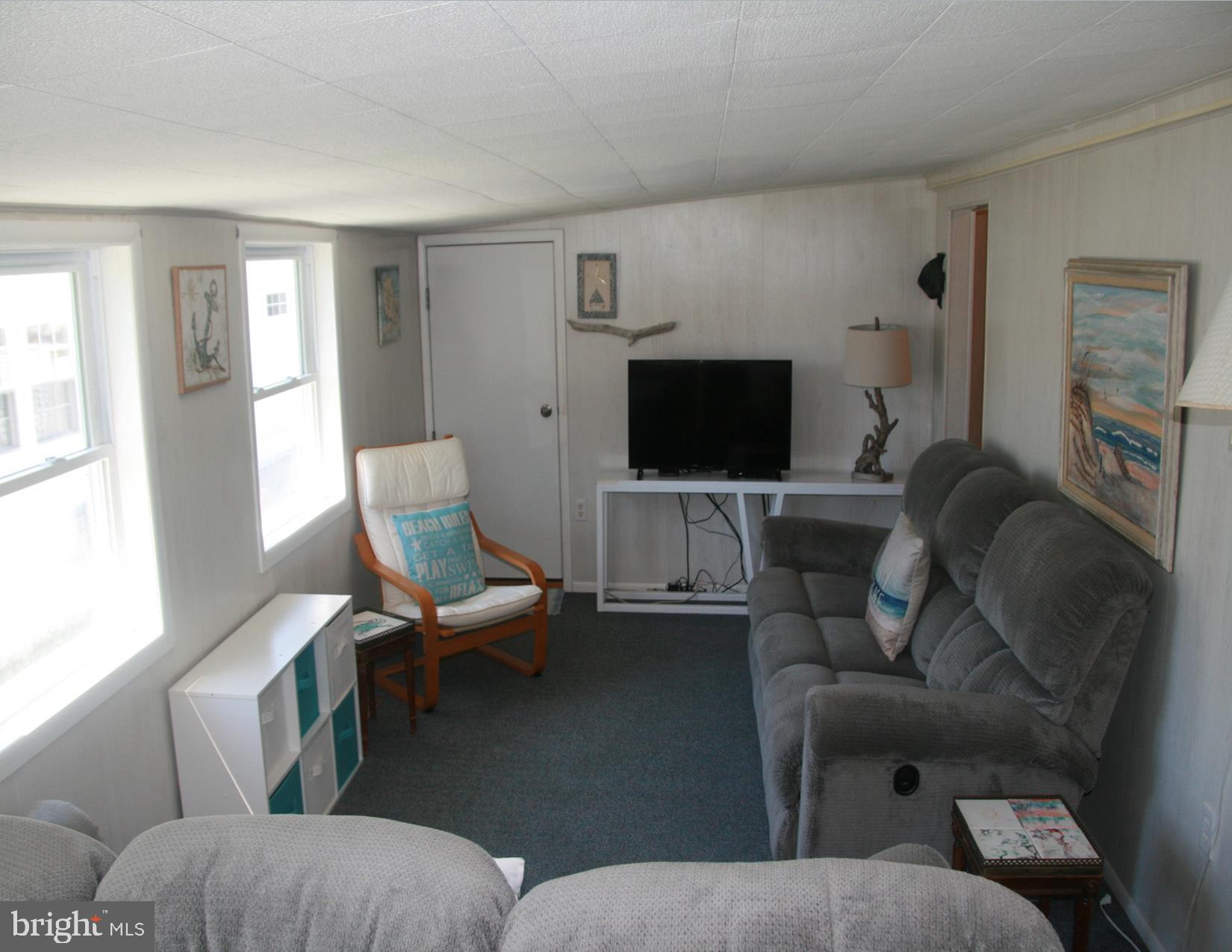 35317 Fishermans Road, Unit 5751 Millsboro, DE 19966 - Photo 19 of 34 Living Room facing South