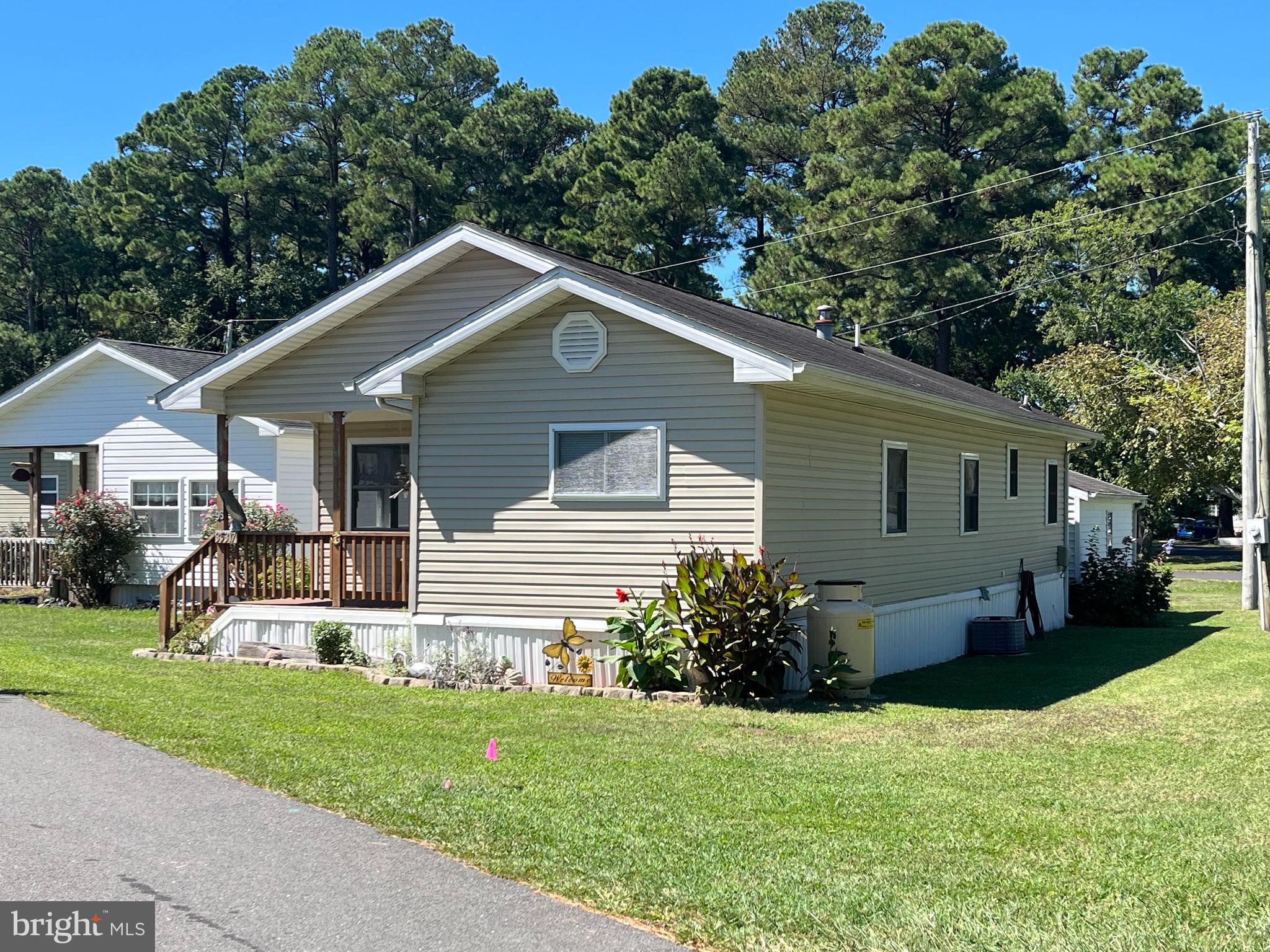 35317 Fishermans Road, Unit 5751 Millsboro, DE 19966 - Photo 3 of 34 North Side View