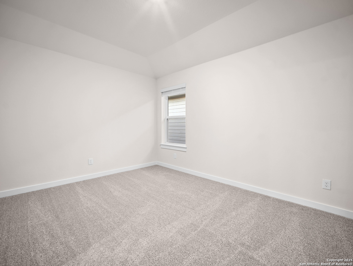 6806 Comanche Post San Antonio, TX 78233 - Photo 12 of 16