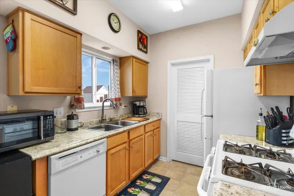 $228,000 | 2913 Alyssa Street, Plano, IL 60545