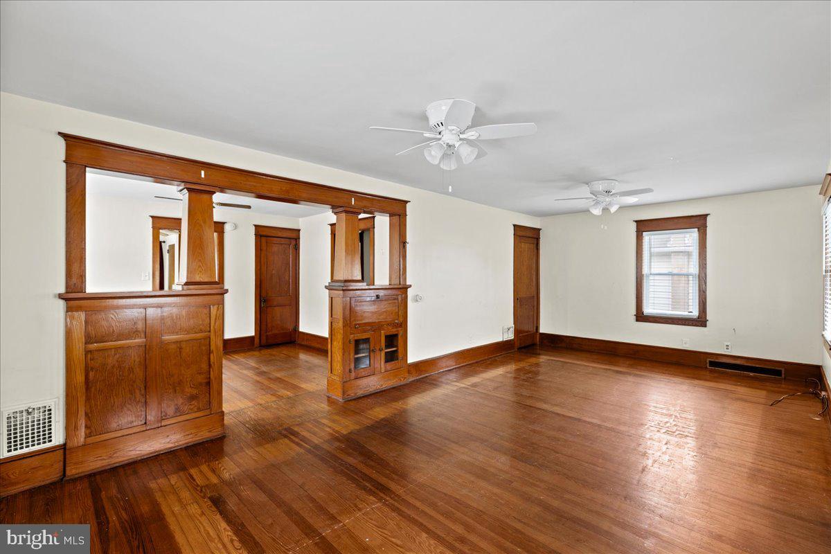 398 Bank Street Bridgeton, NJ 08302 - Photo 4 of 29