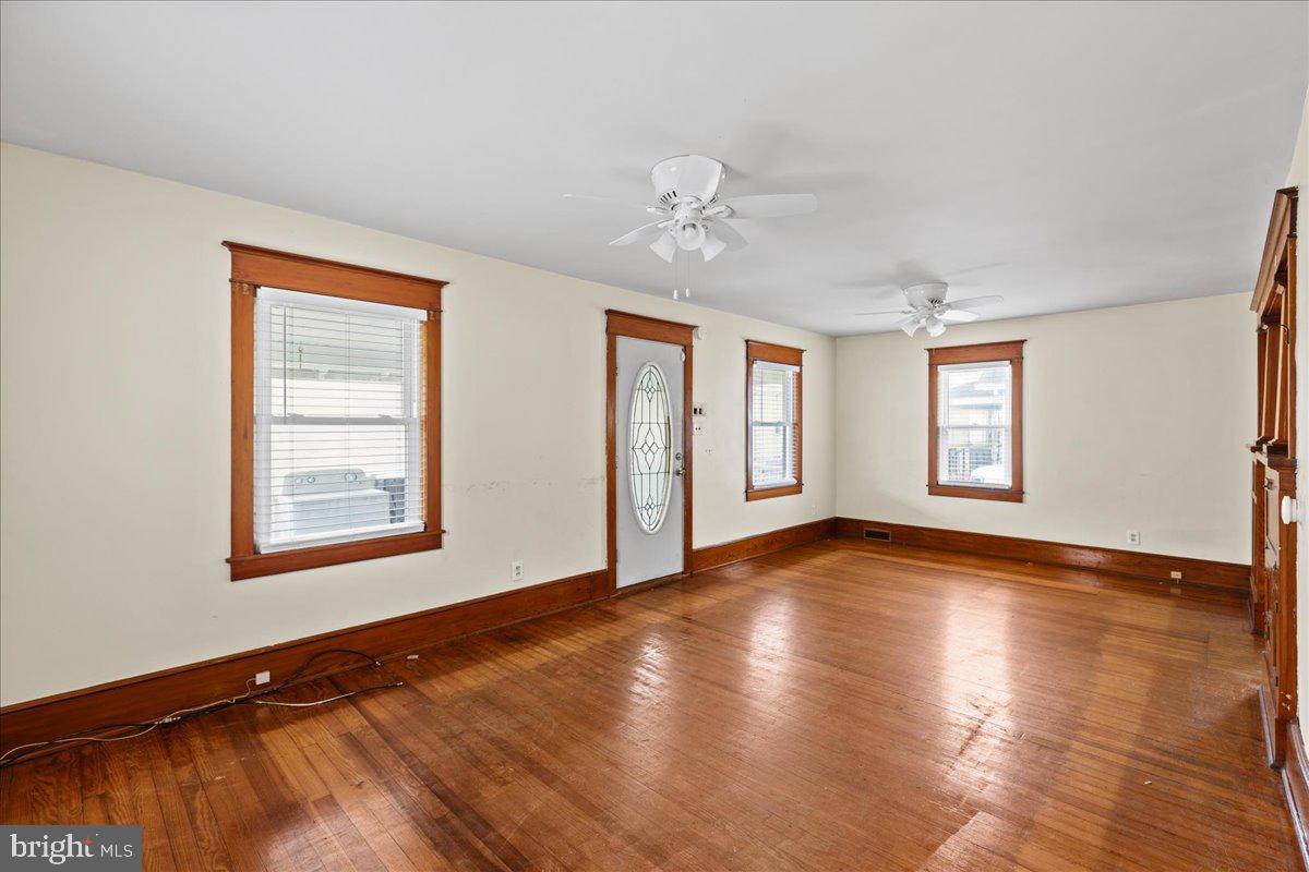 398 Bank Street Bridgeton, NJ 08302 - Photo 6 of 29