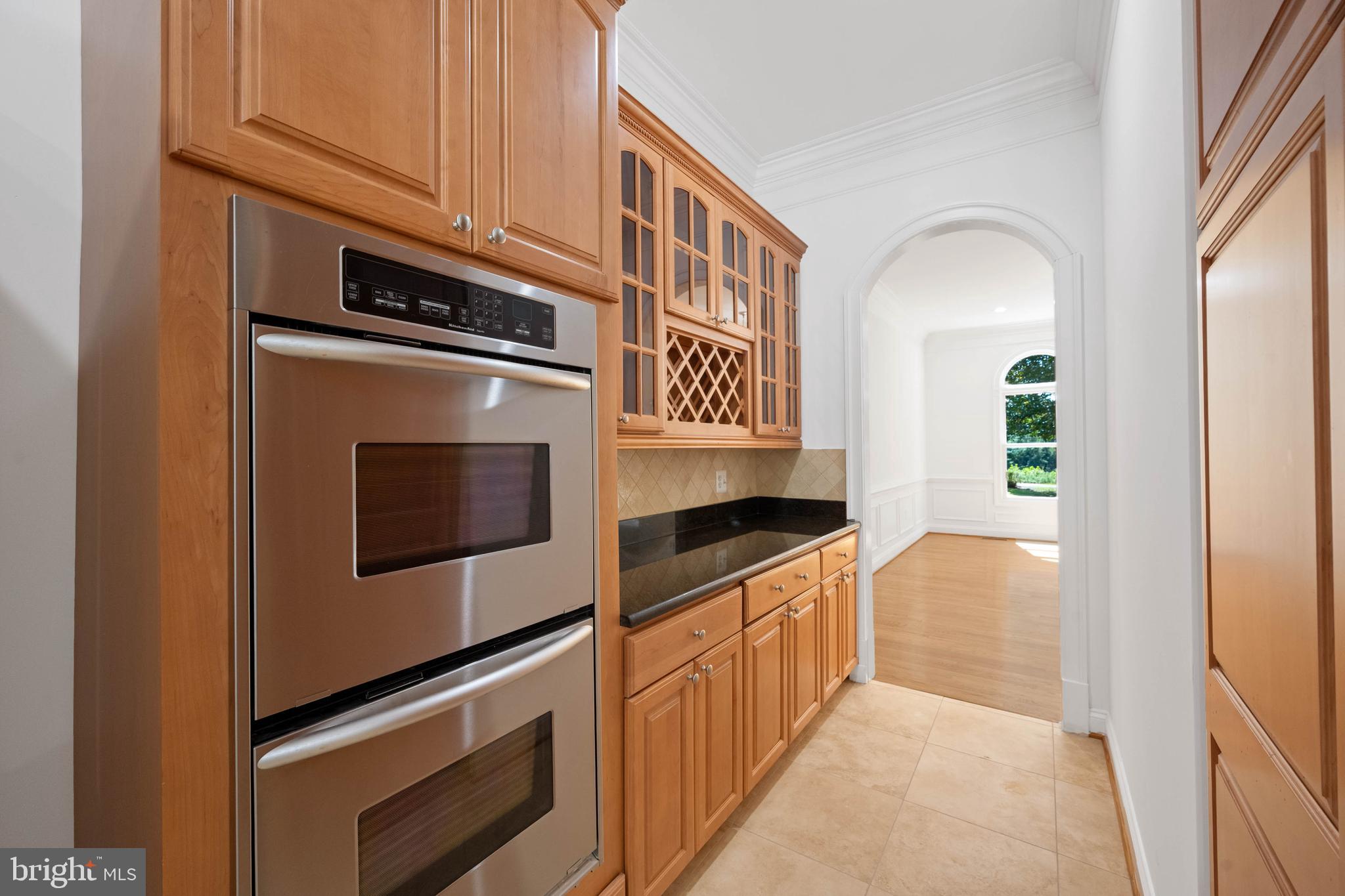 1619 Beulah Road Vienna, VA 22182 - Photo 26 of 107 Butler Pantry