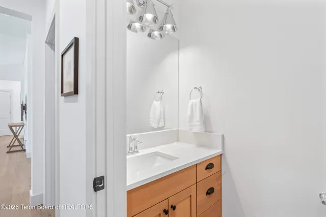 $1,150,000 | 325 Columbine Street, Alpine, WY 83128