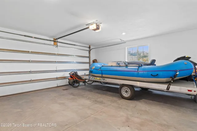 $1,150,000 | 325 Columbine Street, Alpine, WY 83128