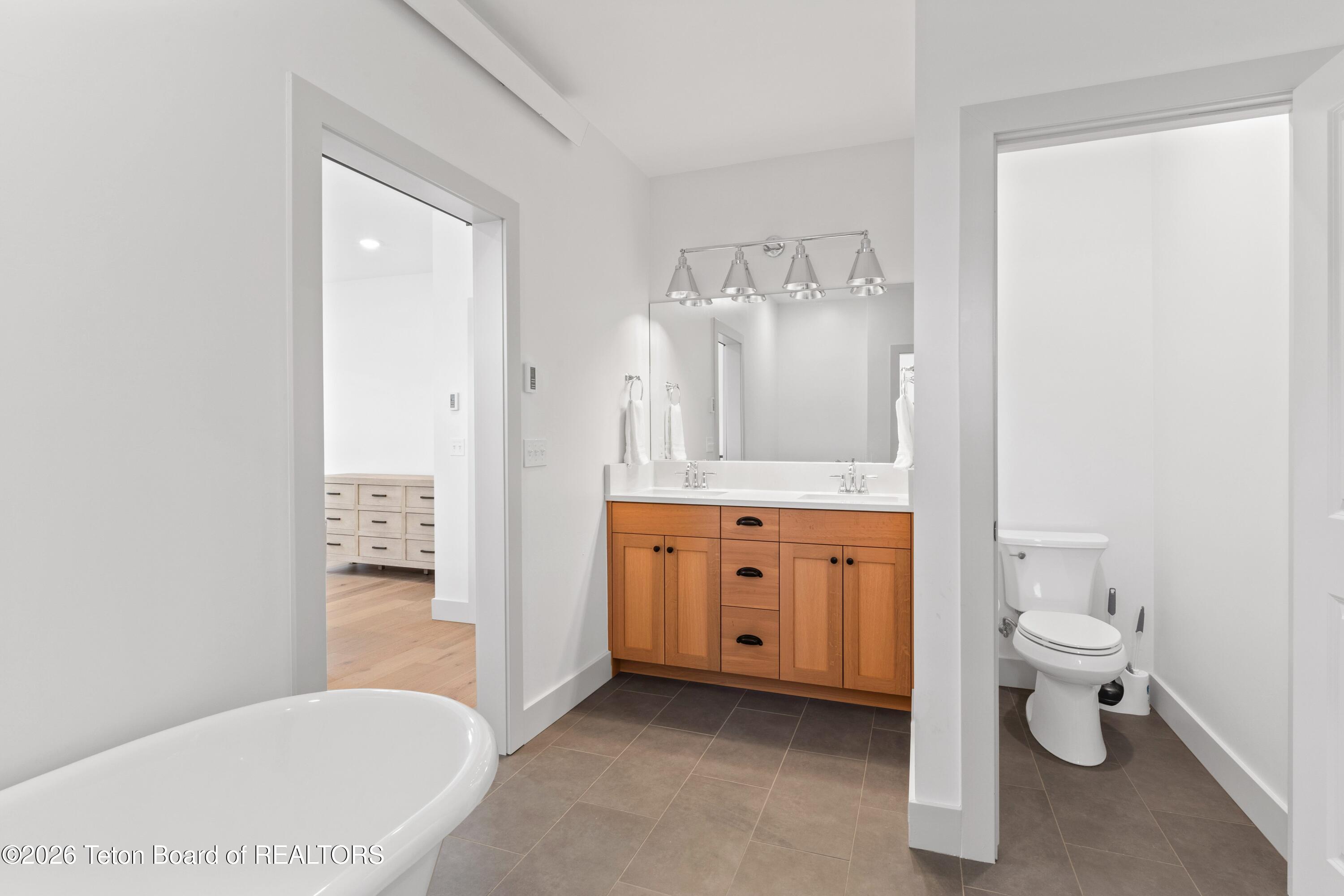 325 Columbine Street Alpine, WY 83128 - Photo 29 of 37 Madsenmasterbath