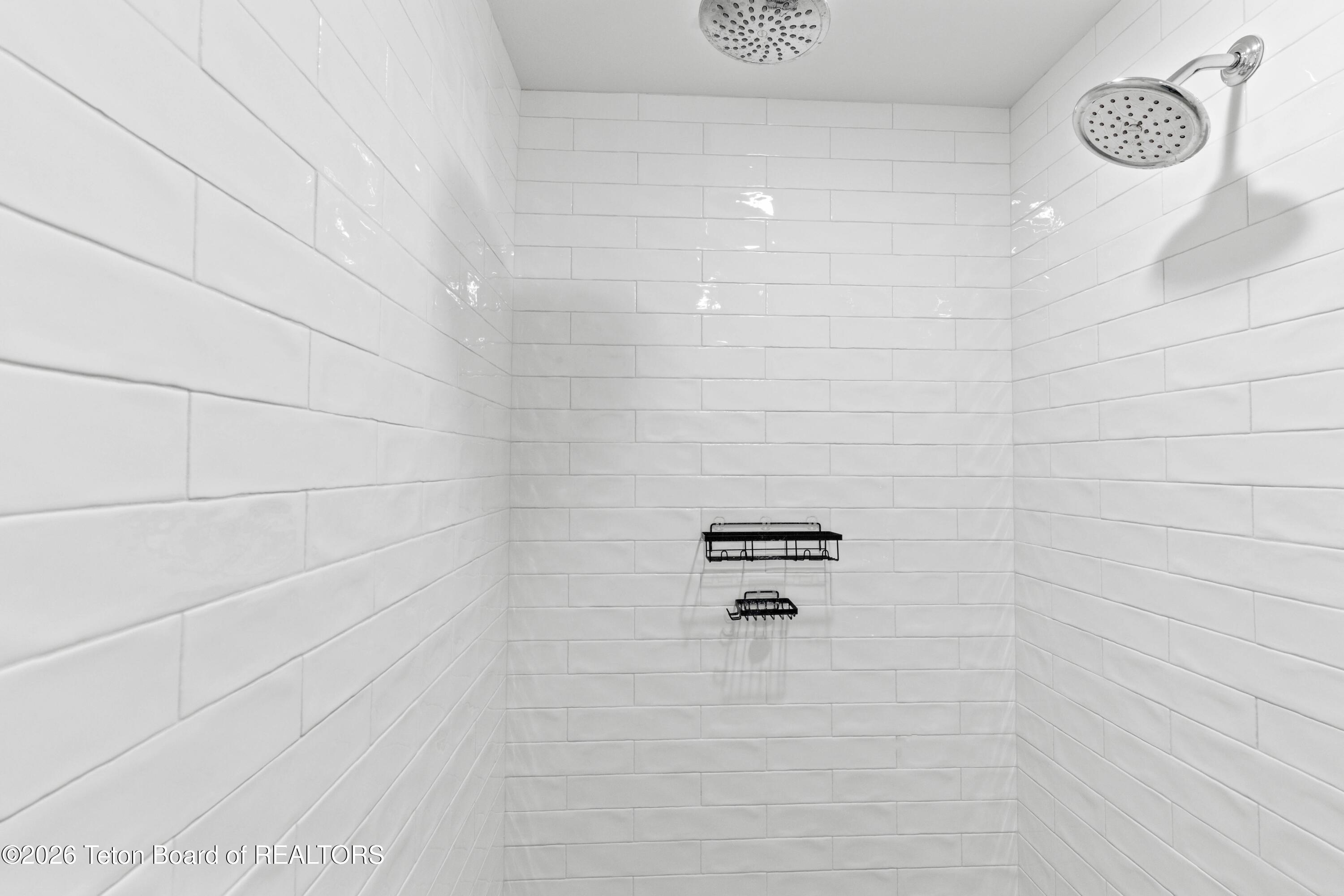 325 Columbine Street Alpine, WY 83128 - Photo 31 of 37 Madsenmastershower