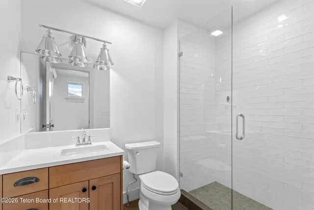 $1,150,000 | 325 Columbine Street, Alpine, WY 83128