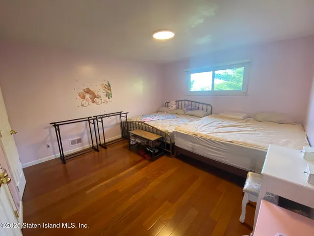 $619,000 | 366 Rolling Hill Green | Huguenot