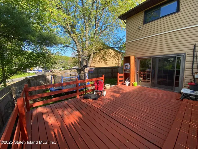 $619,000 | 366 Rolling Hill Green | Huguenot