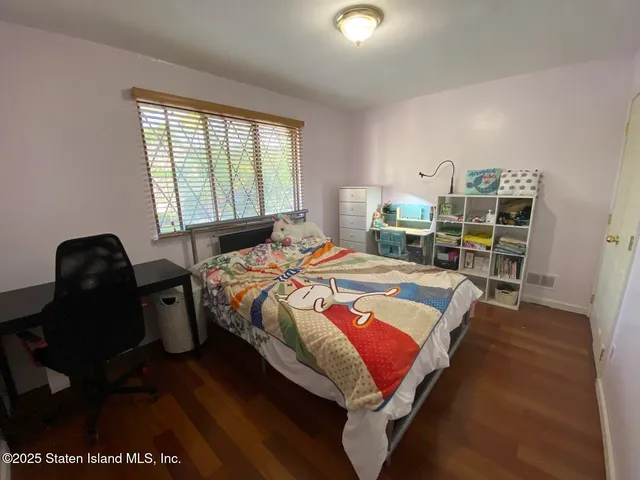 $619,000 | 366 Rolling Hill Green | Huguenot