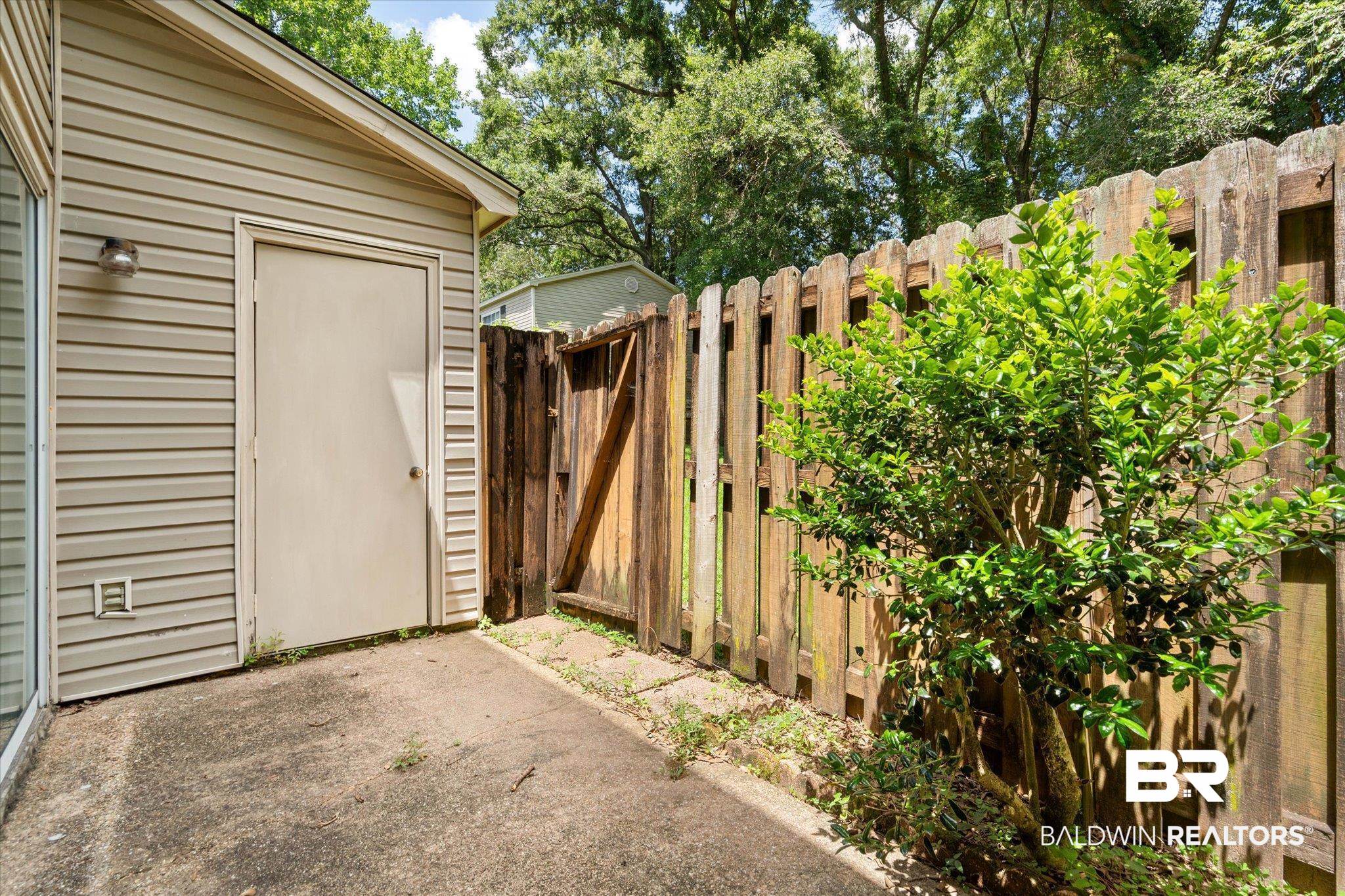 6701 Dickens Ferry Road, Unit 18 Mobile, AL 36608 - Photo 6 of 20