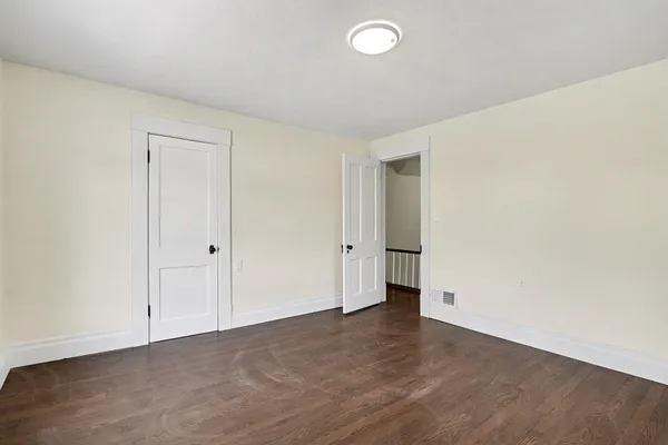 $234,900 | 127 North Pleasant Street, Watervliet, MI 49098