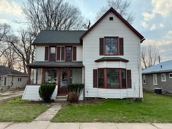 $234,900 | 127 North Pleasant Street, Watervliet, MI 49098
