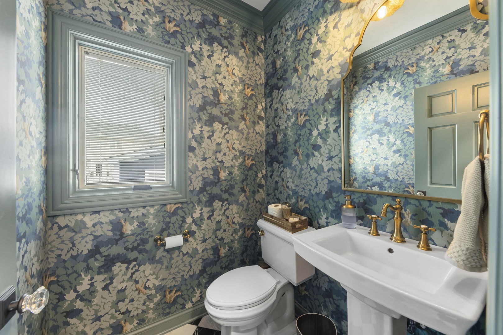 1320 Santa Rosa Avenue Wheaton, IL 60187 - Photo 12 of 31