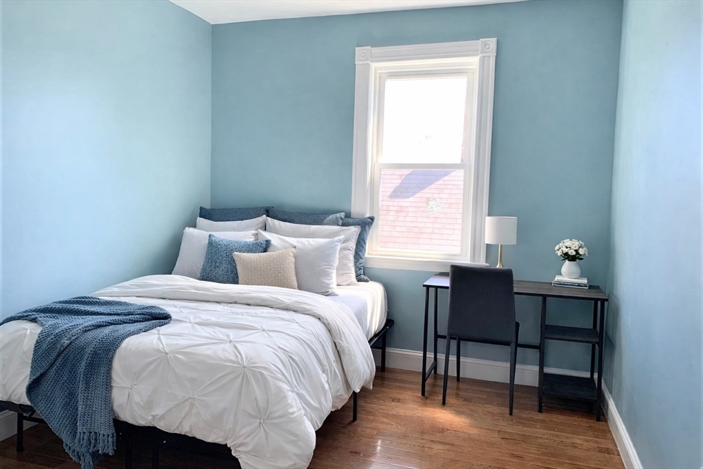21 Oakland Street, Unit 3 Cambridge, MA 02139 - Photo 5 of 9