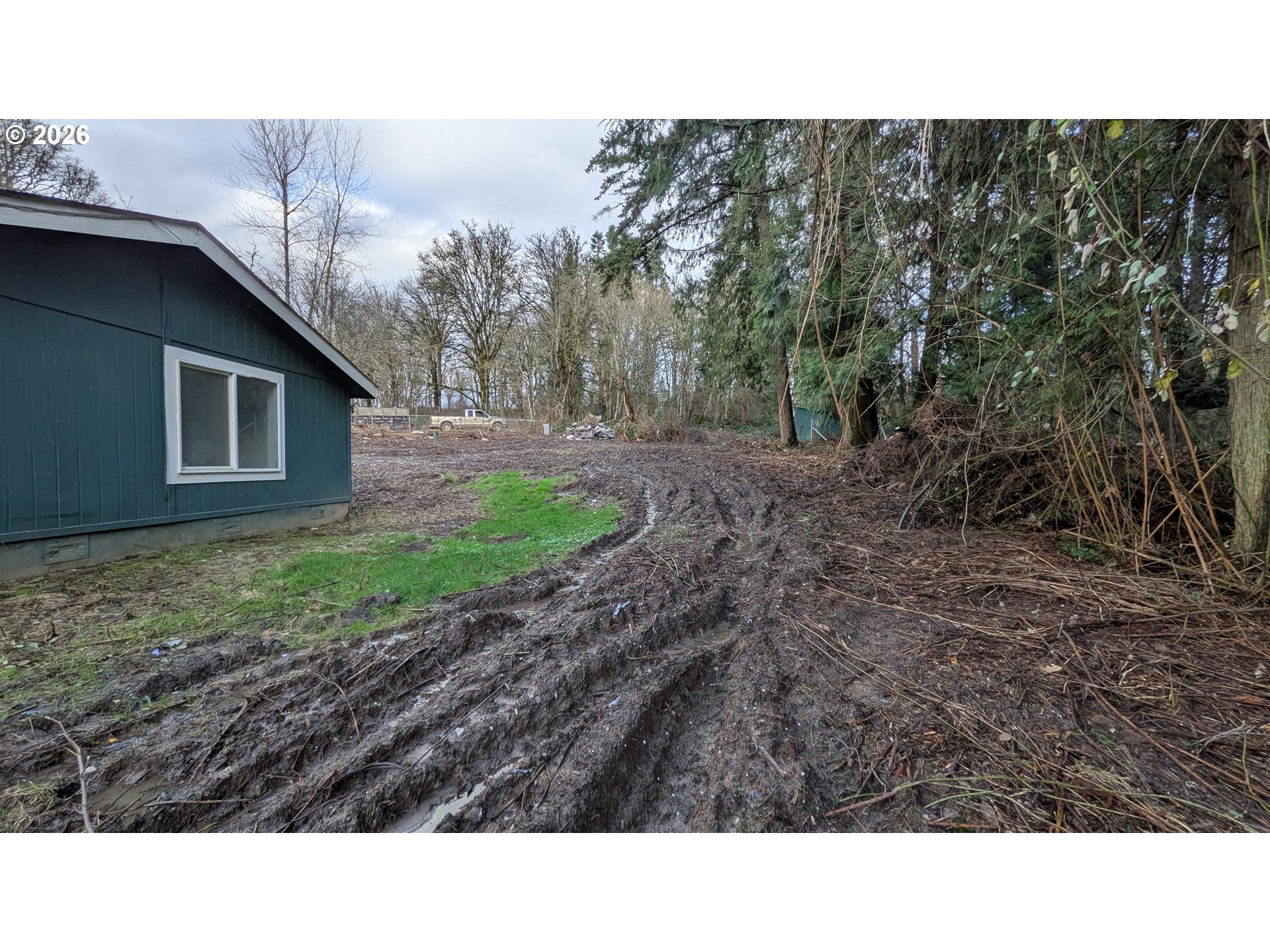 16150 South Riverview Road Mulino, OR 97042 - Photo 2 of 10 a black and white photo of a house