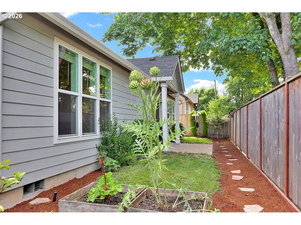 4277 Horace Street Springfield, OR 97478 - Photo 40 of 47