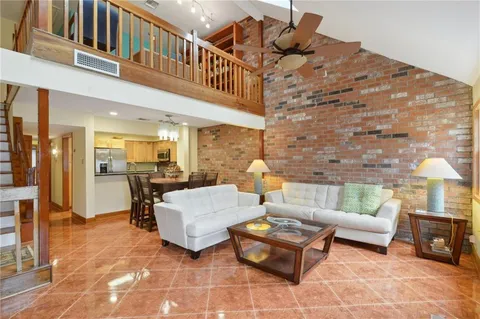 $329,000 | 17 Spinnaker Lane, New Orleans, LA 70124