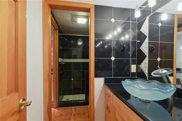 $329,000 | 17 Spinnaker Lane, New Orleans, LA 70124