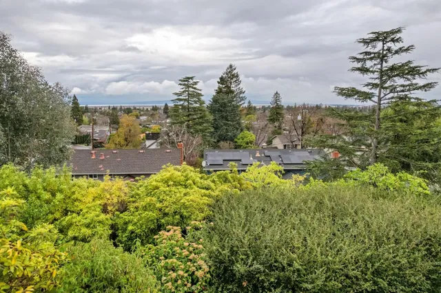 $2,950,000 | 2780 Bromley Drive, San Carlos, CA 94070