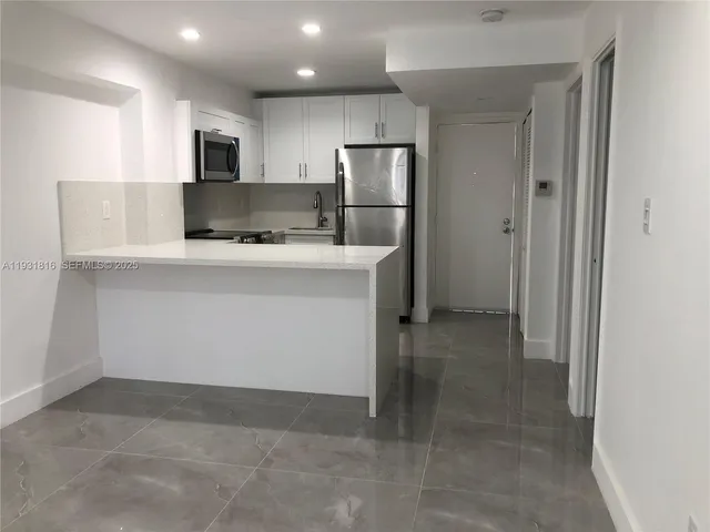 $2,300 | 777 Southwest 9th Avenue, Unit 322, Miami, FL 33130