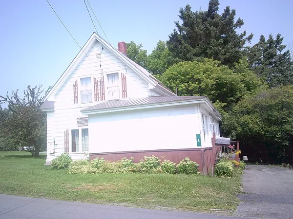 $89,900 | 6 Long Road, Limestone, ME 04750