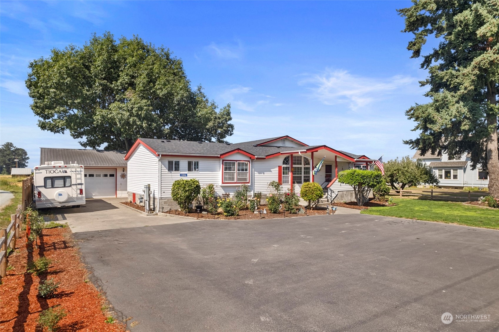 13846 Avon Allen Road Mount Vernon, WA 98273 - Photo 2 of 36 front view of a house with a street
