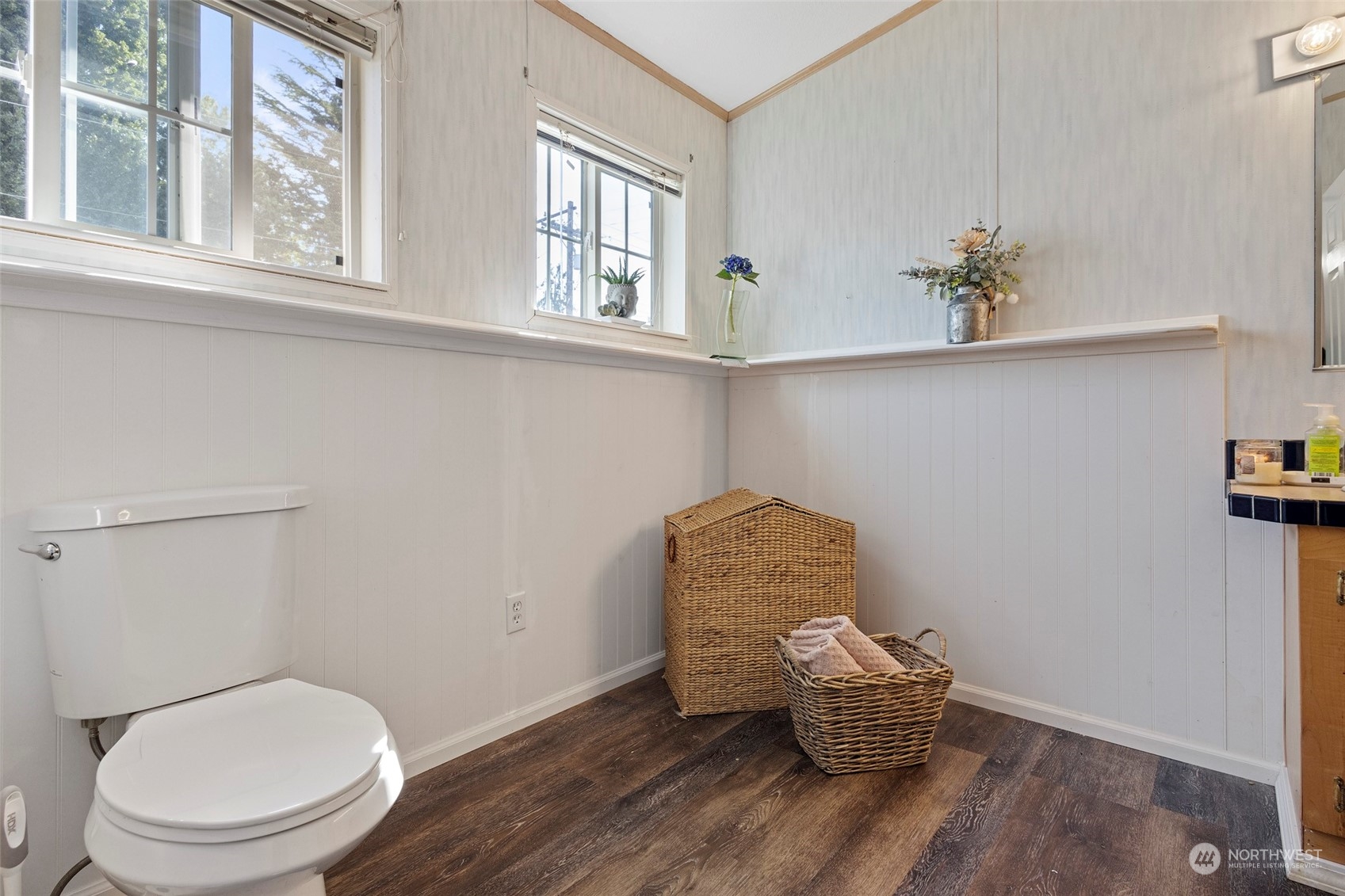 13846 Avon Allen Road Mount Vernon, WA 98273 - Photo 24 of 36 a bathroom with a toilet and a window
