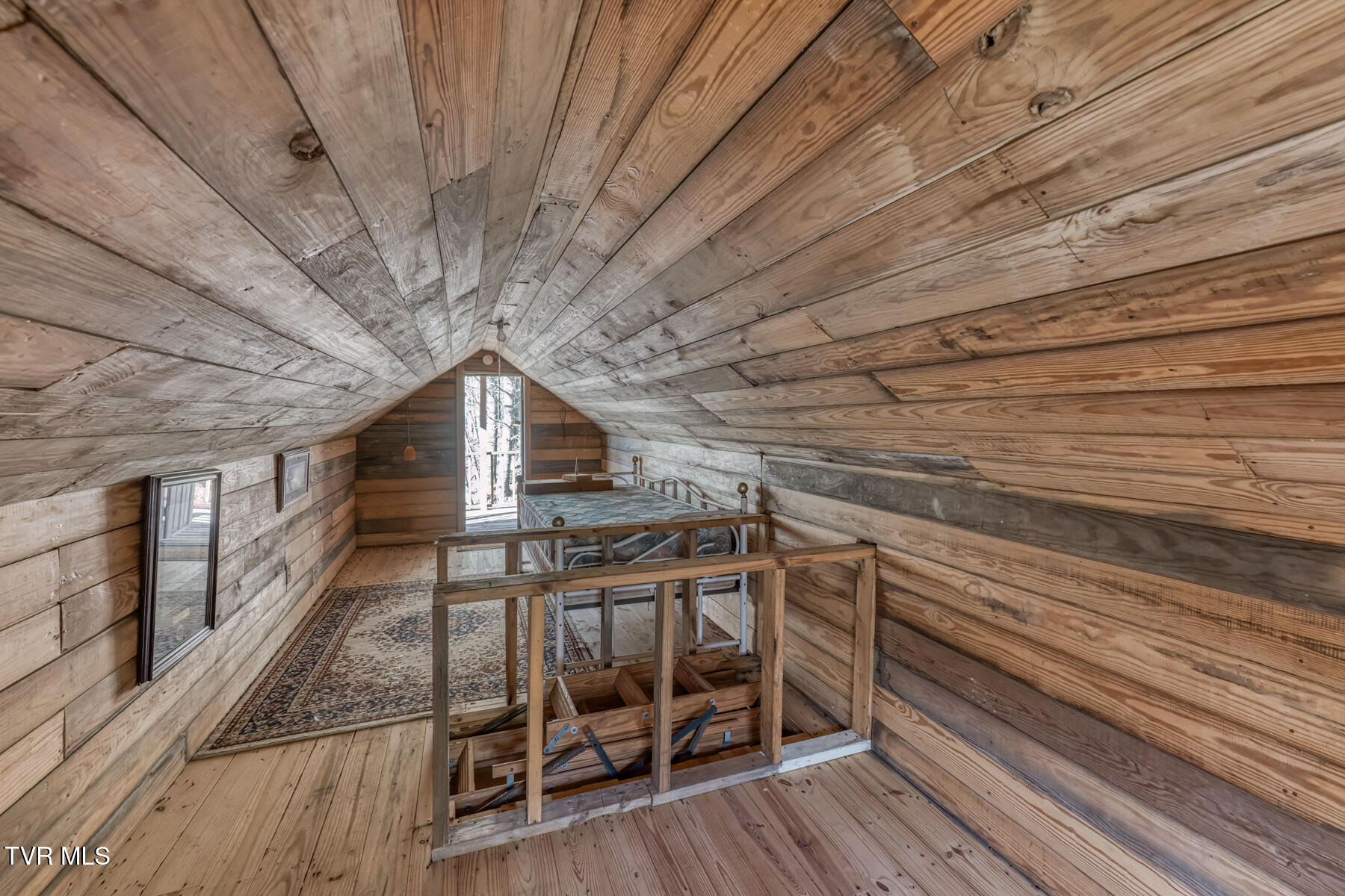 240 Phil Arnett Road Roan Mountain, TN 37687 - Photo 23 of 33 240 Phil Arnett Rd-23