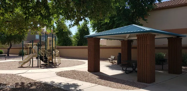 a house view with a outdoor space