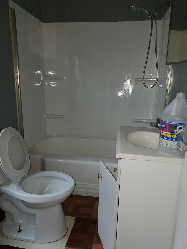 102 Jefferson Avenue Rochester, NY 14611 - Photo 5 of 21 1 bedroom bathroom