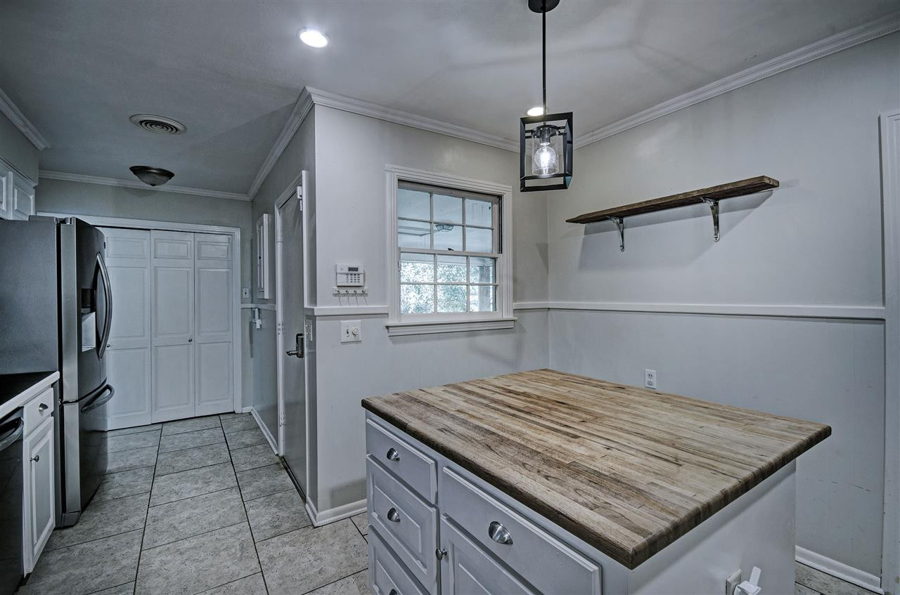 2129 Southwood Road Jackson, MS 39211 - Photo 13 of 29 Photo 13
