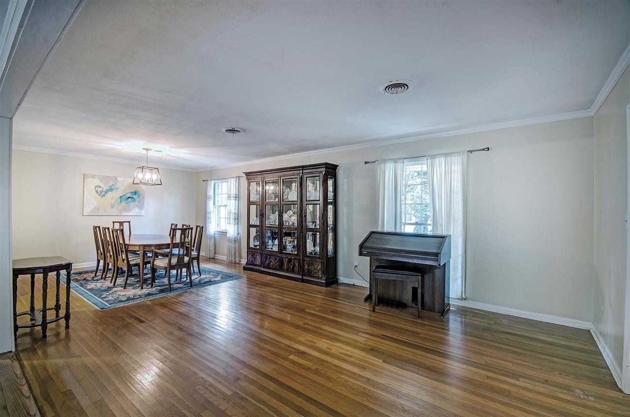2129 Southwood Road Jackson, MS 39211 - Photo 8 of 29 Photo 8